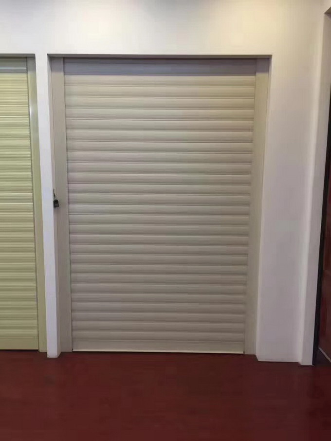 铝合金卷闸门.jpg 铝合金卷闸门.jpg